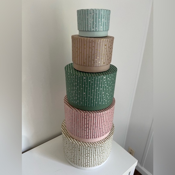 NWT 5- nesting stackable hat boxes decorative storage closet Christmas Decor - Picture 5 of 7